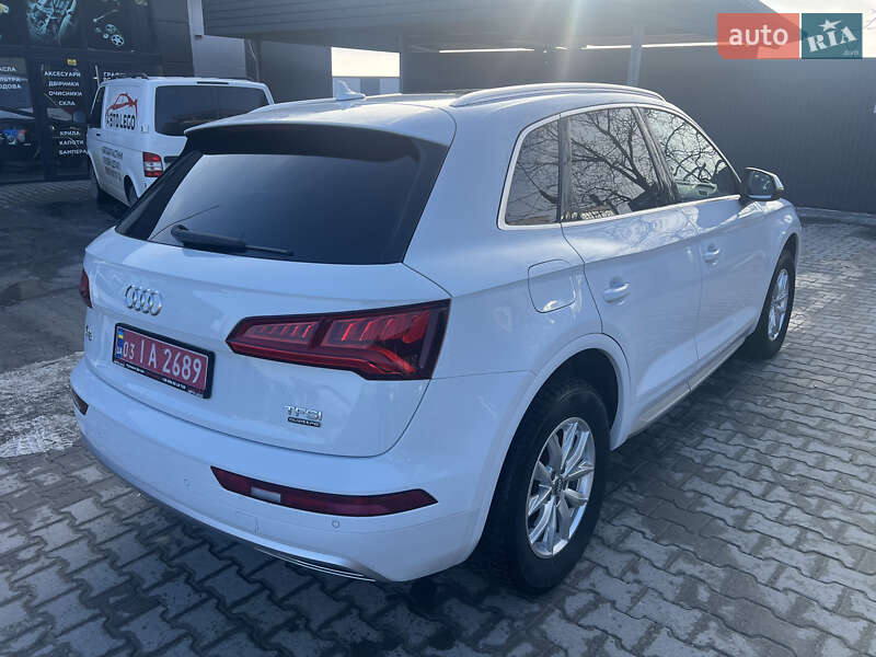Позашляховик / Кросовер Audi Q5 2018 в Тернополі