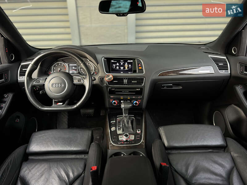 Позашляховик / Кросовер Audi Q5 2016 в Києві