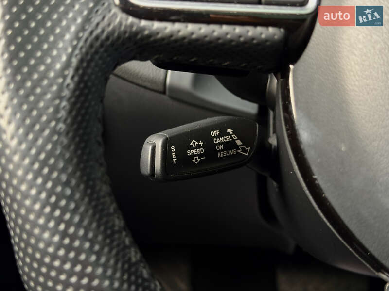 Позашляховик / Кросовер Audi Q5 2016 в Києві