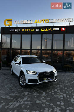 Позашляховик / Кросовер Audi Q5 2017 в Львові