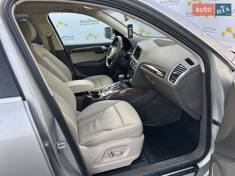 Позашляховик / Кросовер Audi Q5 2015 в Луцьку