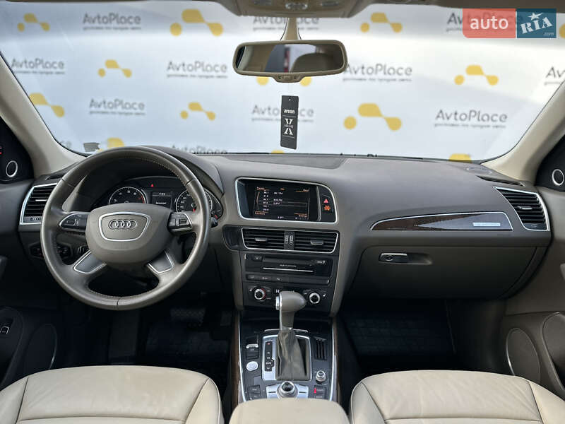 Позашляховик / Кросовер Audi Q5 2015 в Луцьку