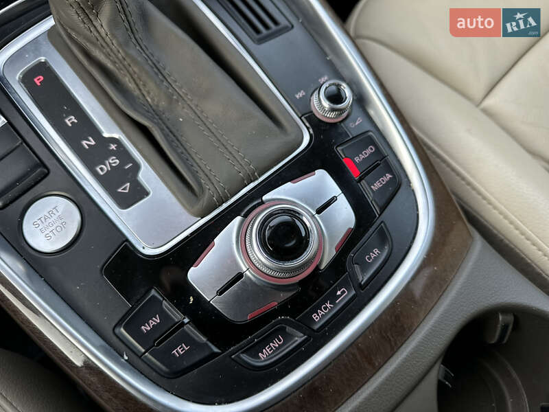 Позашляховик / Кросовер Audi Q5 2015 в Луцьку