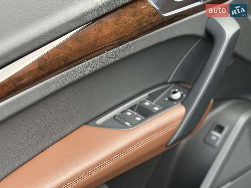 Позашляховик / Кросовер Audi Q5 2018 в Чернівцях