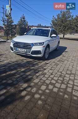 Позашляховик / Кросовер Audi Q5 2018 в Львові