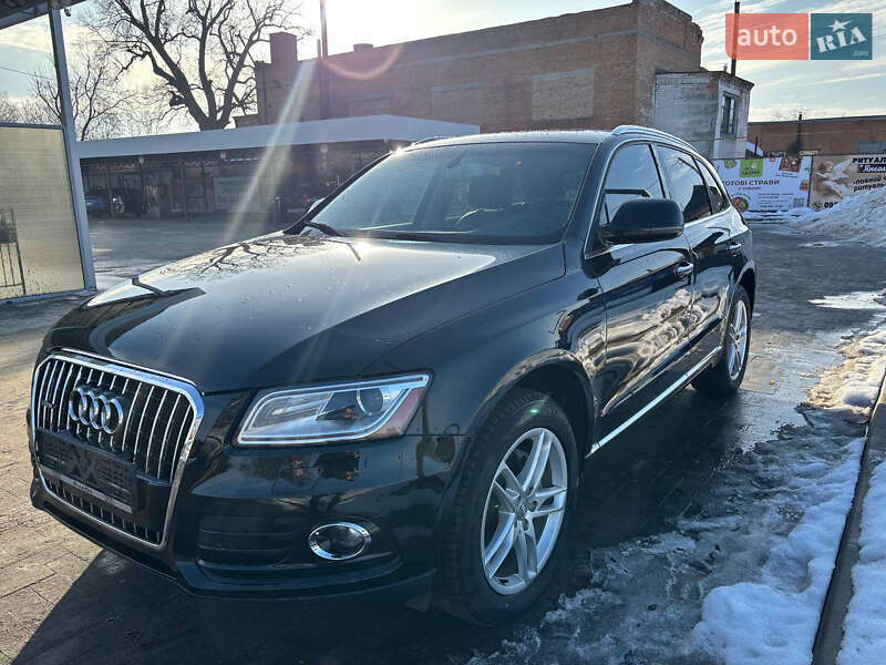 Позашляховик / Кросовер Audi Q5 2015 в Лубнах
