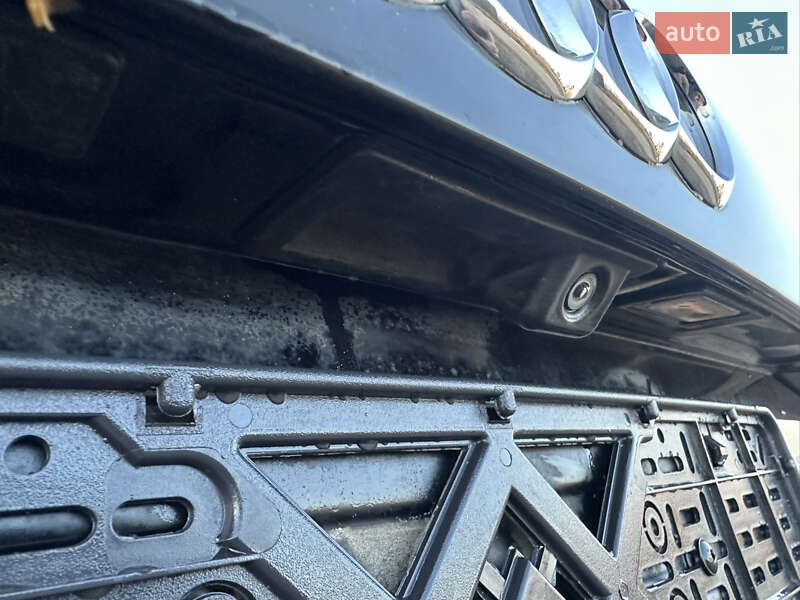 Внедорожник / Кроссовер Audi Q5 2015 в Дрогобыче