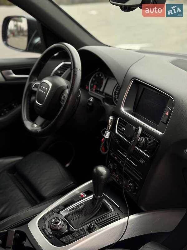 Позашляховик / Кросовер Audi Q5 2010 в Кам'янець-Подільському фото 25 Позашляховик / Кросовер Audi Q5 2010 в Кам'янець-Подільському