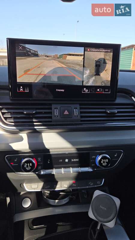 Позашляховик / Кросовер Audi Q5 2021 в Києві