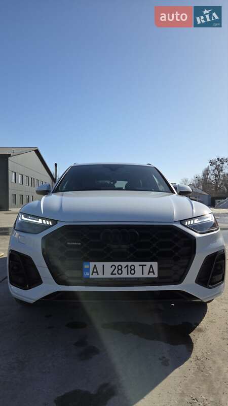 Позашляховик / Кросовер Audi Q5 2021 в Києві