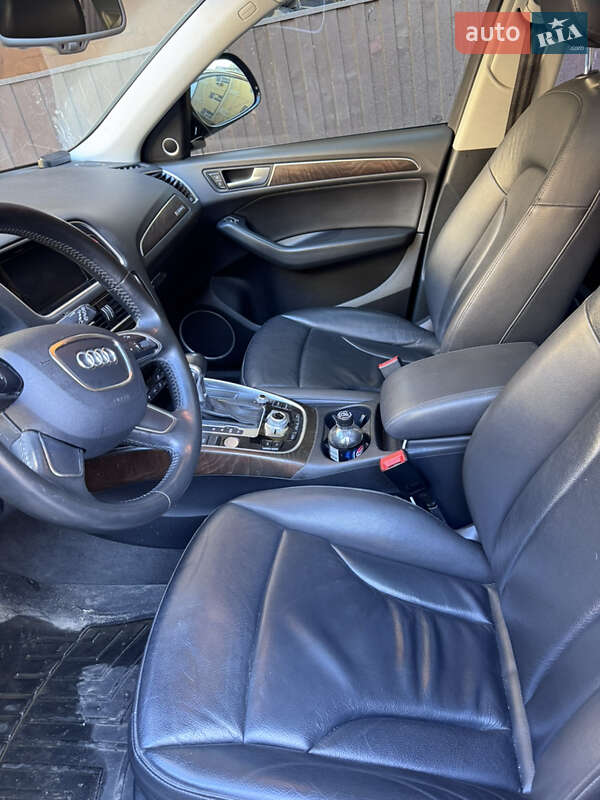 Позашляховик / Кросовер Audi Q5 2015 в Києві фото 33 Позашляховик / Кросовер Audi Q5 2015 в Києві