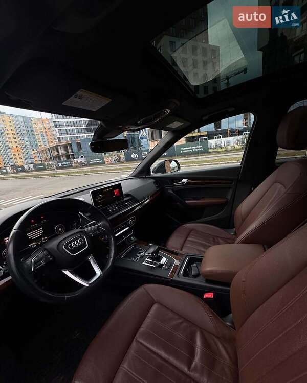 Позашляховик / Кросовер Audi Q5 2017 в Львові