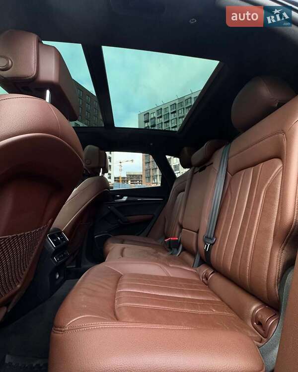 Позашляховик / Кросовер Audi Q5 2017 в Львові