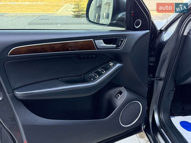 Позашляховик / Кросовер Audi Q5 2015 в Ковелі