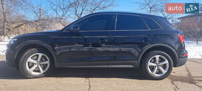 Позашляховик / Кросовер Audi Q5 2020 в Полтаві