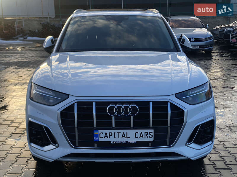 Внедорожник / Кроссовер Audi Q5 2021 в Луцке