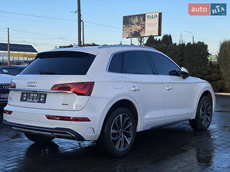 Внедорожник / Кроссовер Audi Q5 2021 в Луцке