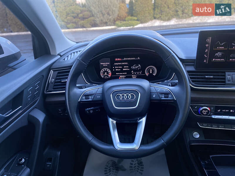 Внедорожник / Кроссовер Audi Q5 2021 в Луцке