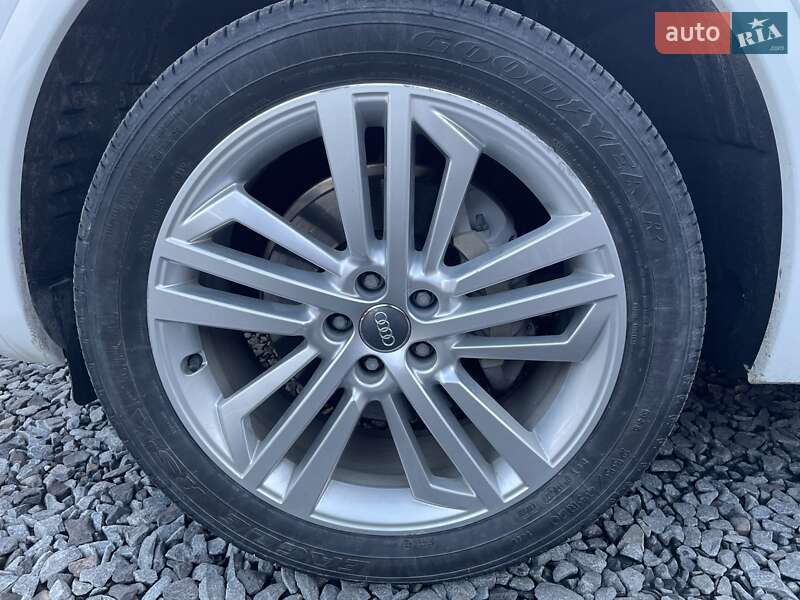 Позашляховик / Кросовер Audi Q5 2017 в Львові фото 42 Позашляховик / Кросовер Audi Q5 2017 в Львові