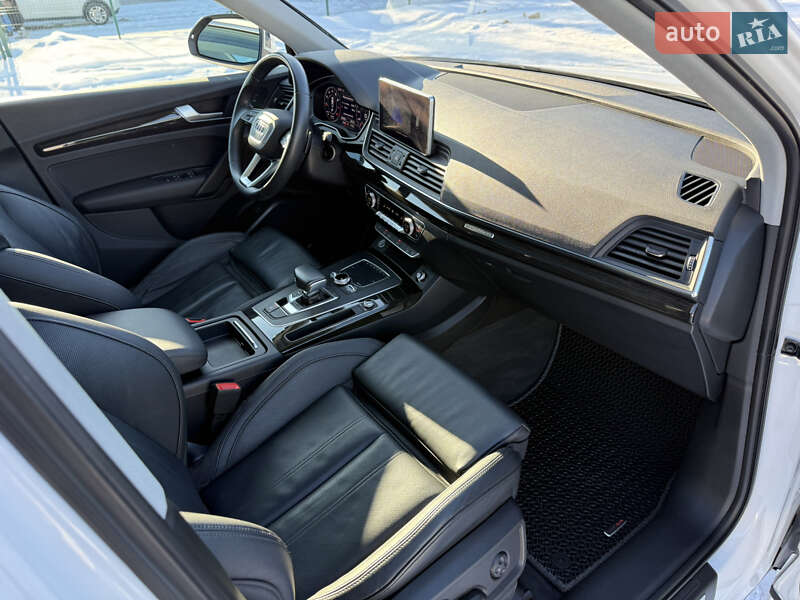 Позашляховик / Кросовер Audi Q5 2018 в Києві фото 37 Позашляховик / Кросовер Audi Q5 2018 в Києві