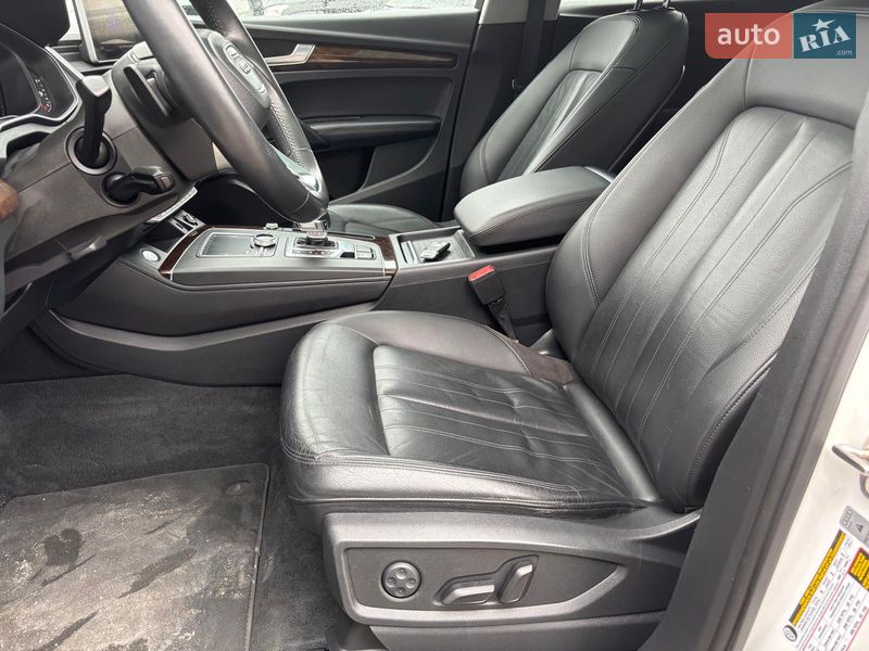 Внедорожник / Кроссовер Audi Q5 2019 в Львове