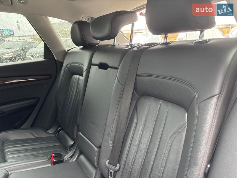 Внедорожник / Кроссовер Audi Q5 2019 в Львове