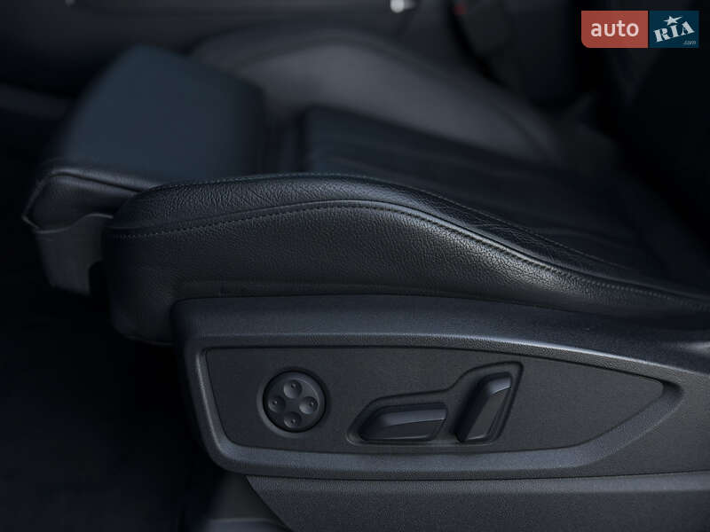 Позашляховик / Кросовер Audi Q5 2018 в Луцьку