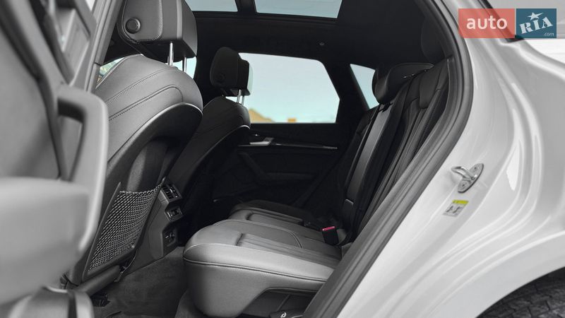 Позашляховик / Кросовер Audi Q5 2022 в Рівному