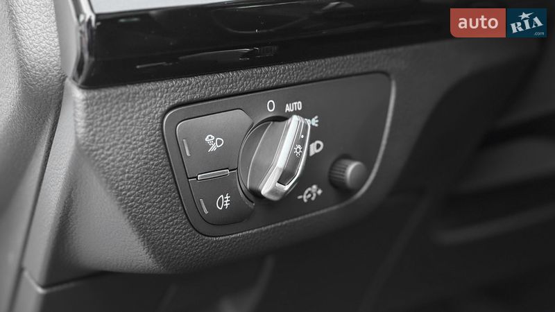 Позашляховик / Кросовер Audi Q5 2022 в Рівному