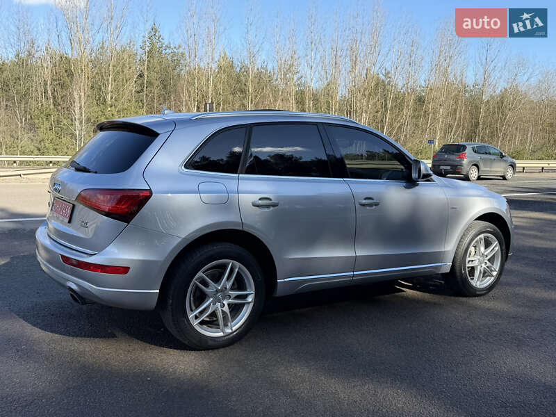 Позашляховик / Кросовер Audi Q5 2016 в Ковелі