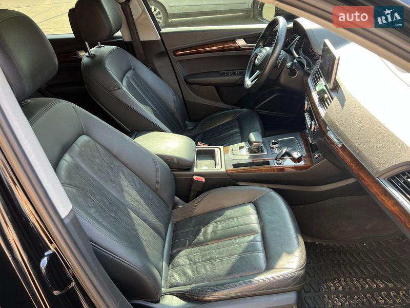 Позашляховик / Кросовер Audi Q5 2017 в Ужгороді фото 22 Позашляховик / Кросовер Audi Q5 2017 в Ужгороді