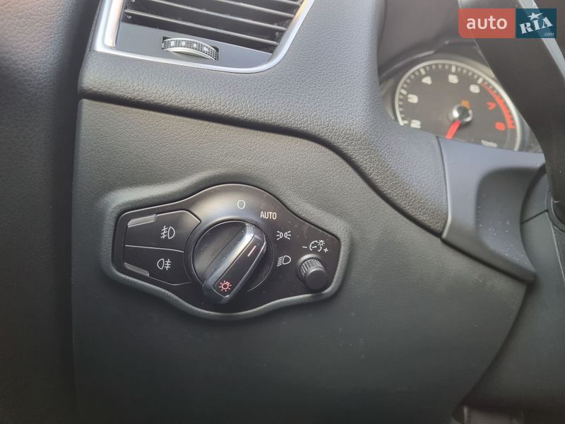 Внедорожник / Кроссовер Audi Q5 2015 в Луцке