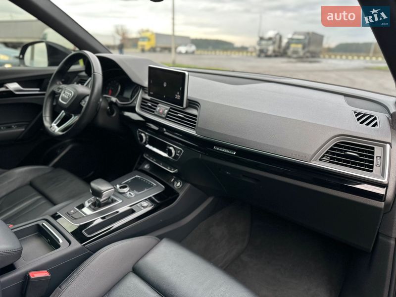 Внедорожник / Кроссовер Audi Q5 2019 в Ровно