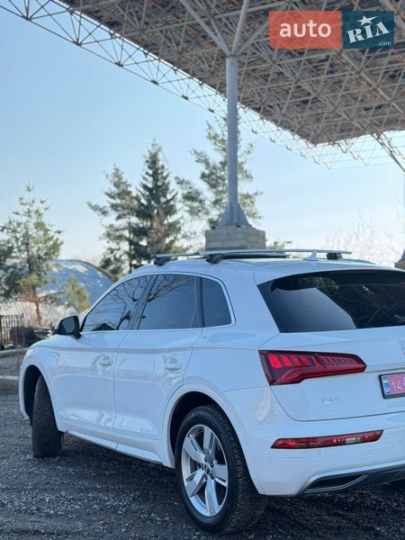 Позашляховик / Кросовер Audi Q5 2018 в Самборі