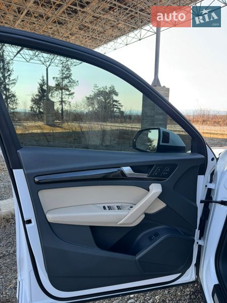 Позашляховик / Кросовер Audi Q5 2018 в Самборі