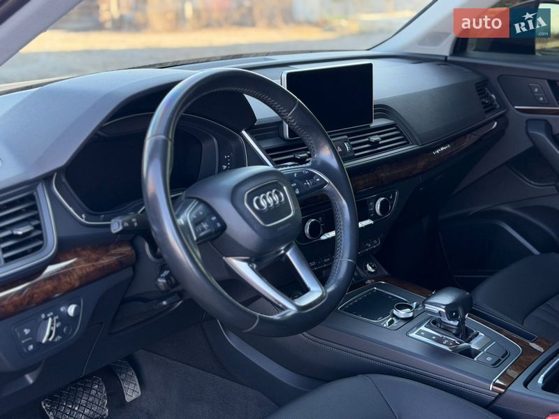 Внедорожник / Кроссовер Audi Q5 2017 в Львове