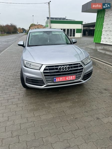 Внедорожник / Кроссовер Audi Q5 2018 в Владимире