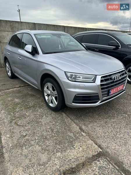 Внедорожник / Кроссовер Audi Q5 2018 в Владимире