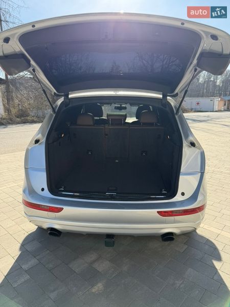 Внедорожник / Кроссовер Audi Q5 2015 в Ужгороде