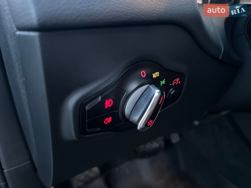 Позашляховик / Кросовер Audi Q5 2016 в Львові