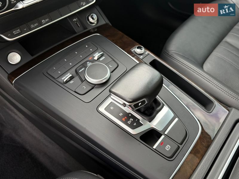 Позашляховик / Кросовер Audi Q5 2018 в Сумах