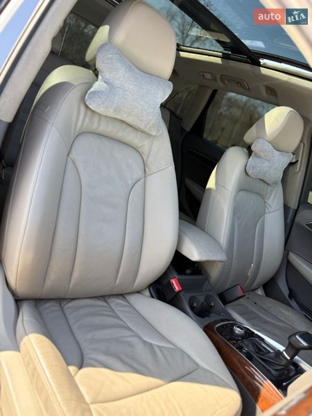 Позашляховик / Кросовер Audi Q5 2011 в Чернівцях