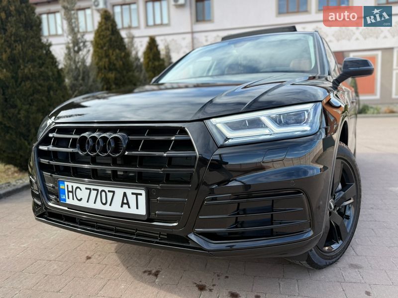 Позашляховик / Кросовер Audi Q5 2017 в Стрию