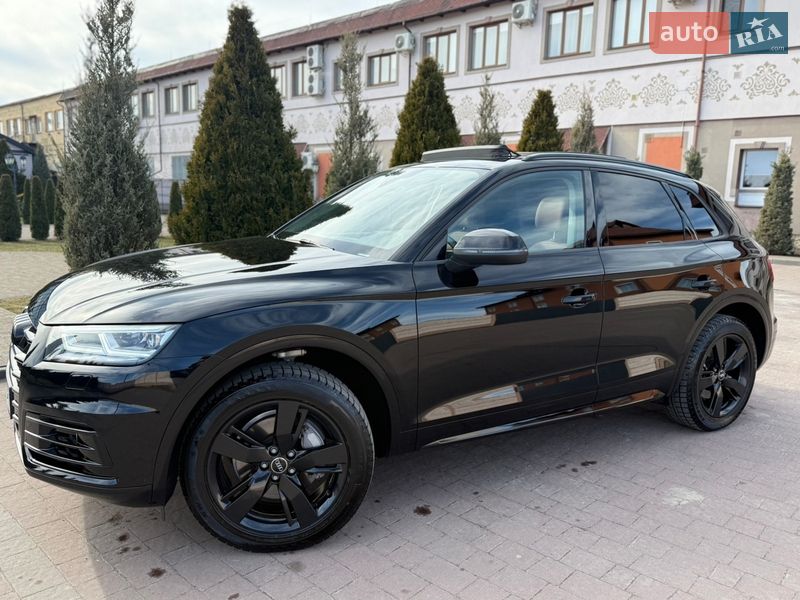 Позашляховик / Кросовер Audi Q5 2017 в Стрию