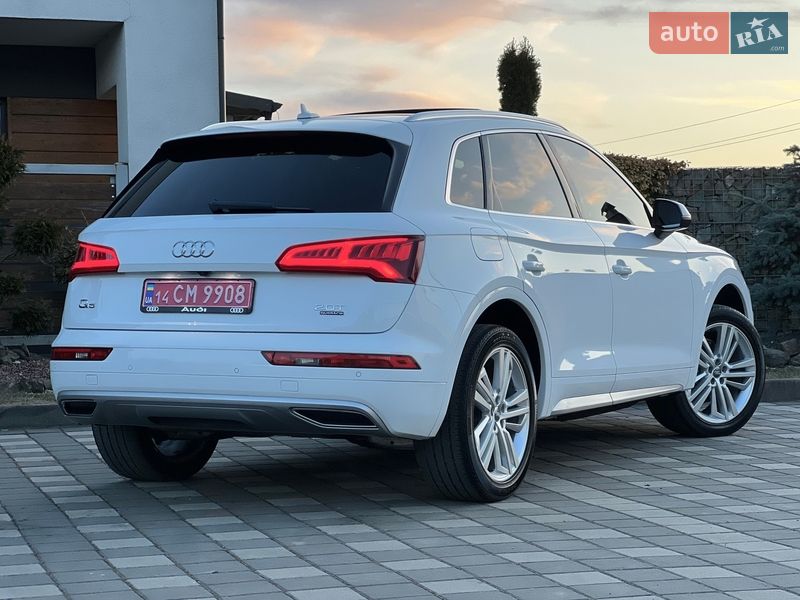 Позашляховик / Кросовер Audi Q5 2018 в Стрию