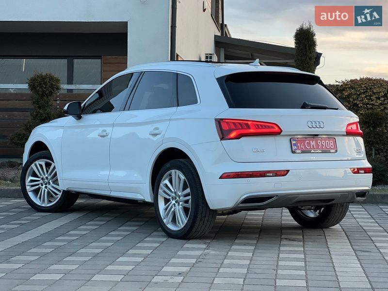 Позашляховик / Кросовер Audi Q5 2018 в Стрию