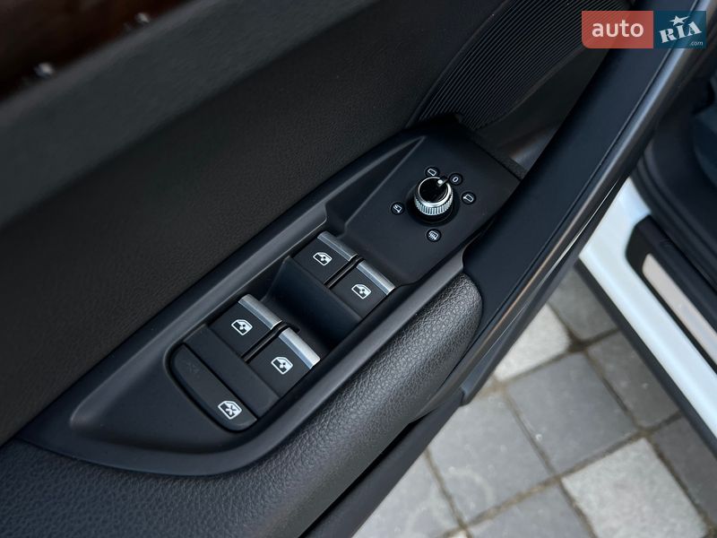 Позашляховик / Кросовер Audi Q5 2018 в Стрию