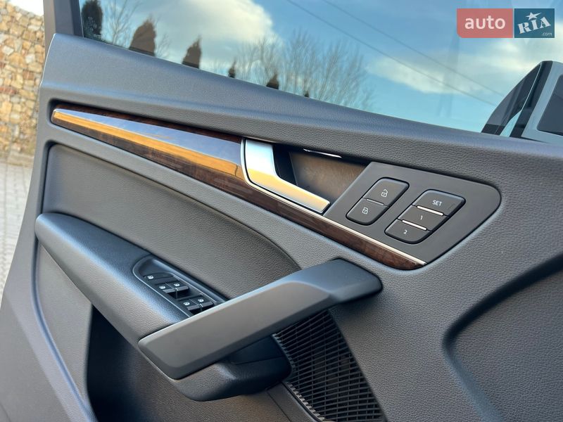 Позашляховик / Кросовер Audi Q5 2018 в Стрию