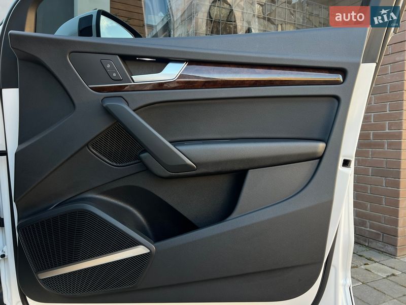 Позашляховик / Кросовер Audi Q5 2018 в Стрию