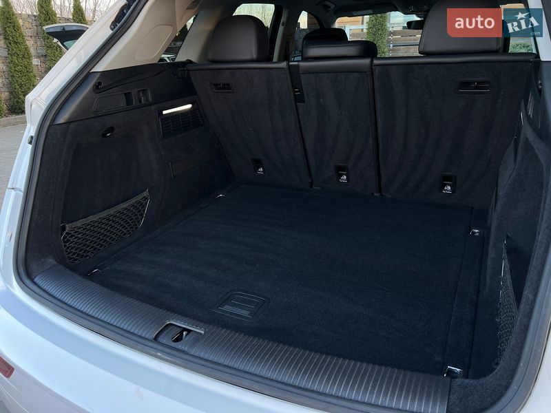 Позашляховик / Кросовер Audi Q5 2018 в Стрию